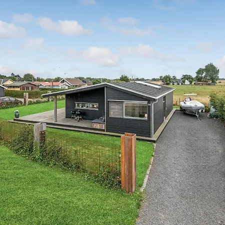 Σπίτι διακοπών 2 Bedroom Cozy In