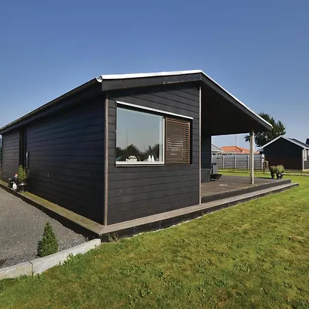 Two-bedroom In Holiday home