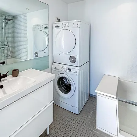 2 Bedroom Amazing In 奥特鲁普